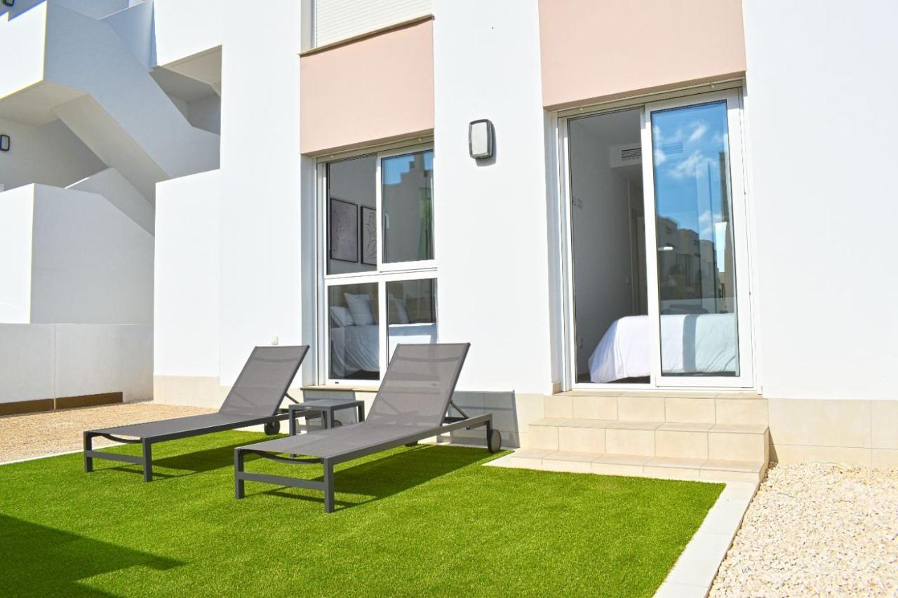 New Build Apartment On Beautiful Modern Complex Rojales Extérieur photo